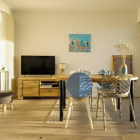 Apartment Avec Vue Imprenable Sur La Baie Des Sables D'olonne Et Le Chenal - 4 Personnes