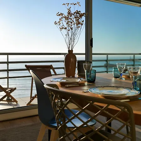 Apartment Avec Vue Imprenable Sur La Baie Des Sables D'olonne Et Le Chenal - 4 Personnes