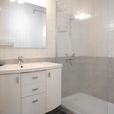 Avec Vue Imprenable Sur La Baie Des Sables D'olonne Et Le Chenal - 4 Personnes Appartement *